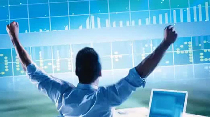 Estratégias para a sua empresa alcançar o sucesso na internet Estratégias para a sua empresa alcançar o sucesso na internet